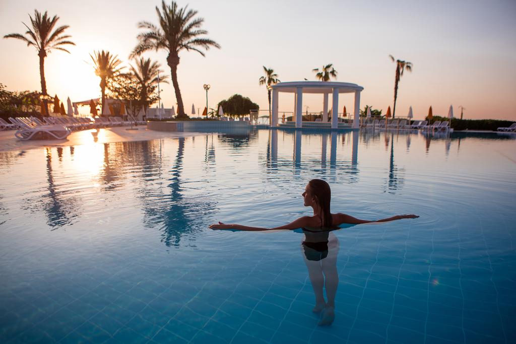 Mirage Park Resort 5*