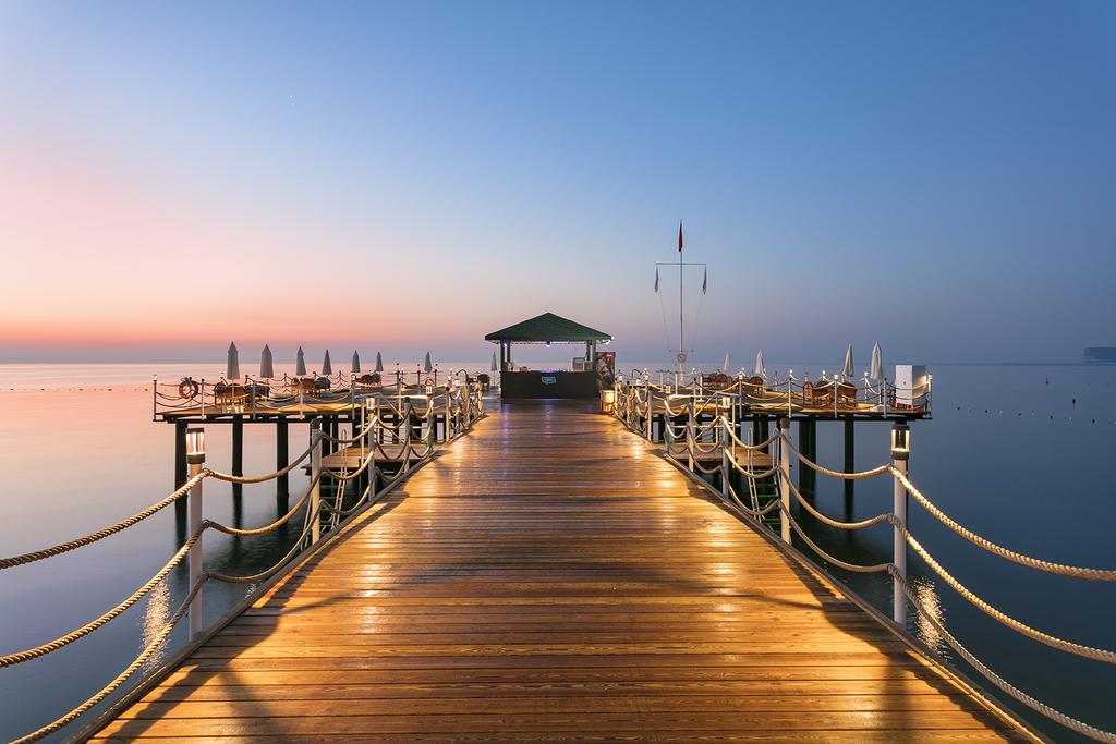 Mirage Park Resort 5*
