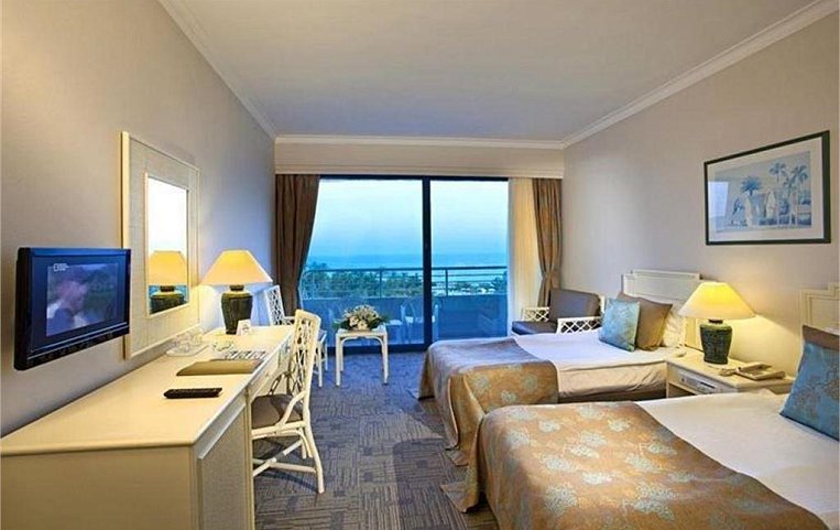 Mirage Park Resort 5*