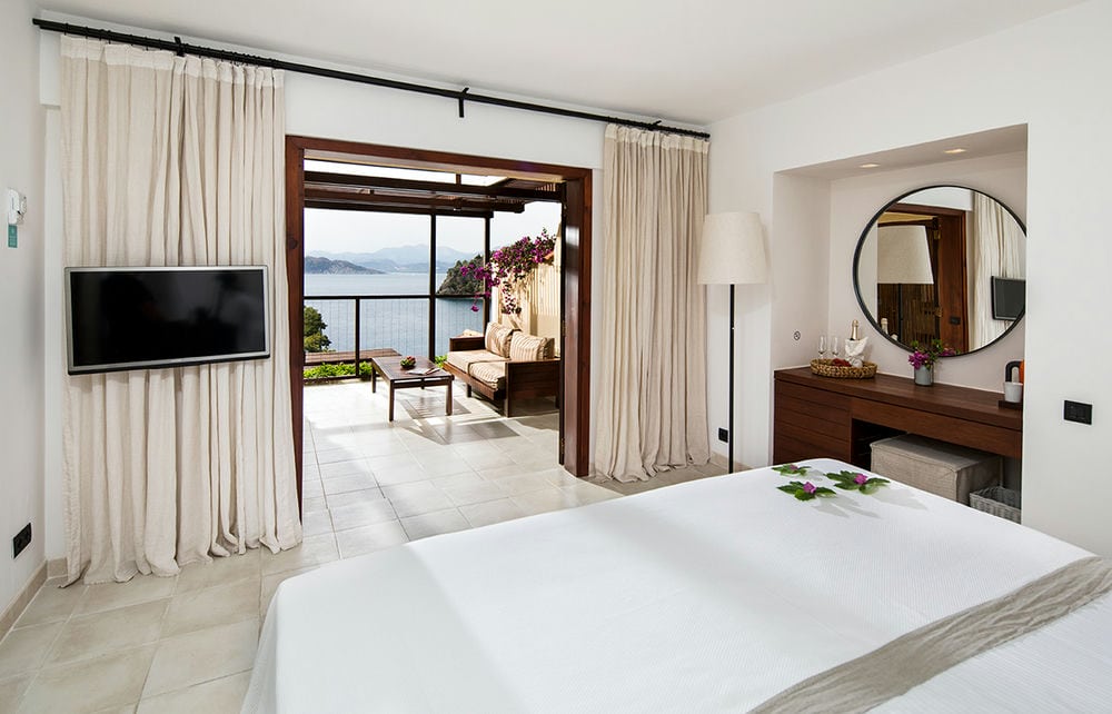 Hillside Beach Club 5*