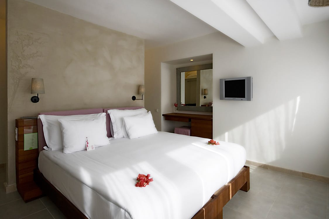 Hillside Beach Club 5*