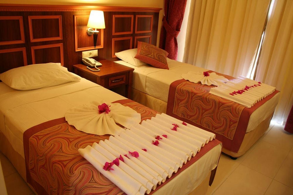 Grand Nar Hotel 4*