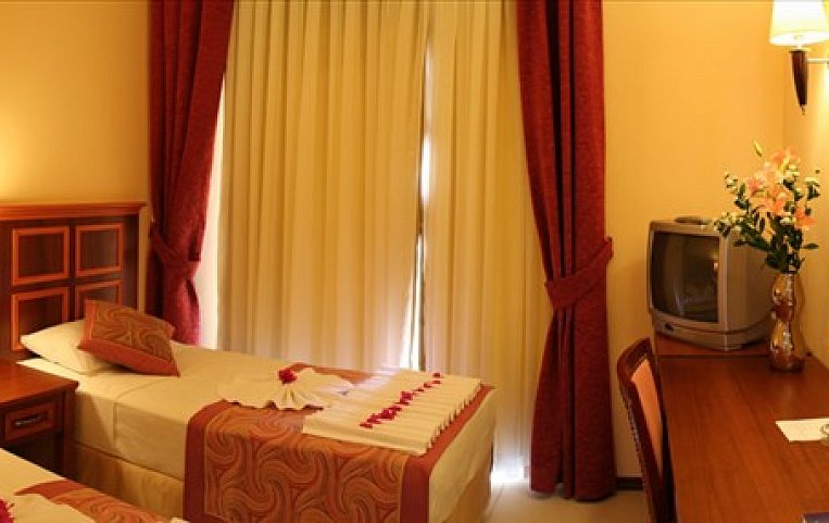 Grand Nar Hotel 4*