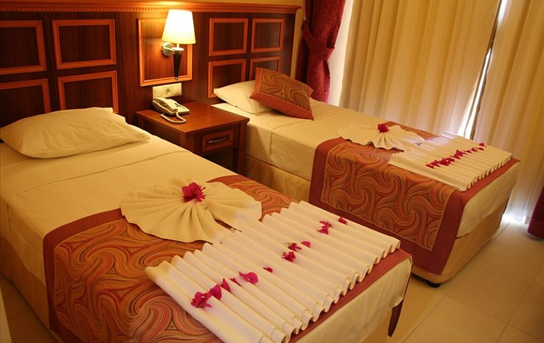 Grand Nar Hotel 4*