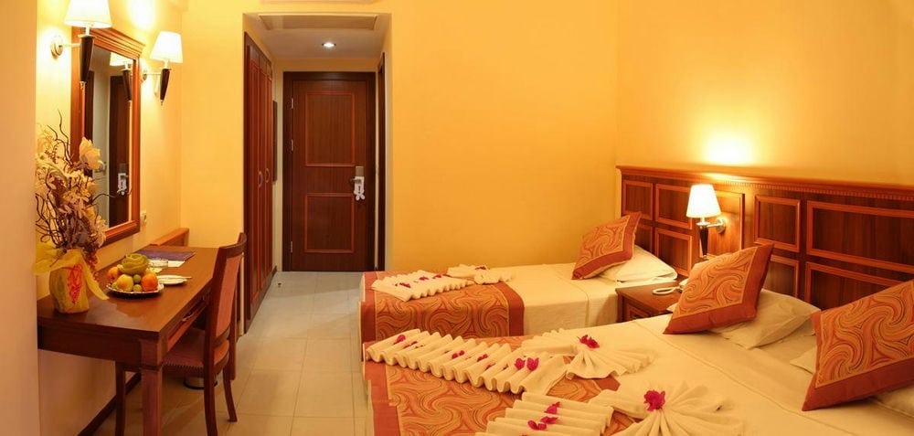 Grand Nar Hotel 4*