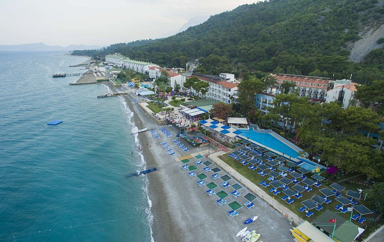 Club Hotel Rama 4*