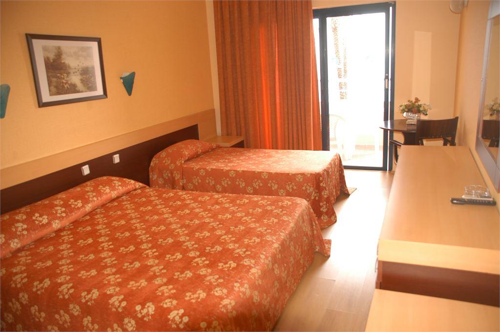 Club Hotel Rama 4*