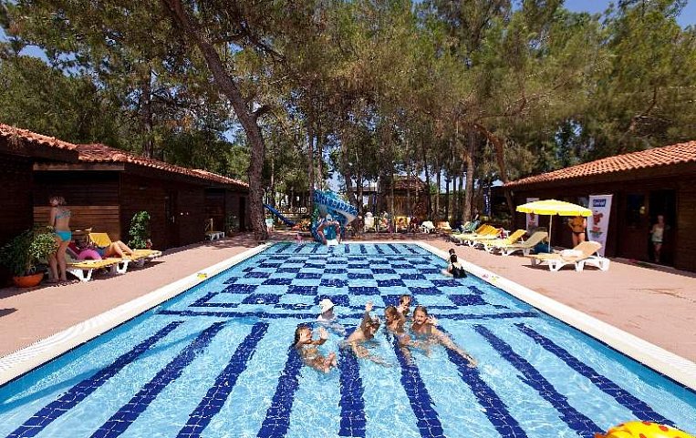 Champion Holiday Village 5*