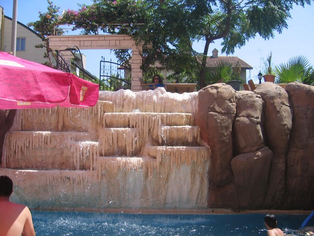Britannia Hotel & Vollas 3*