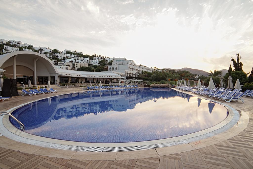 Yasmin Bodrum Resort 5*