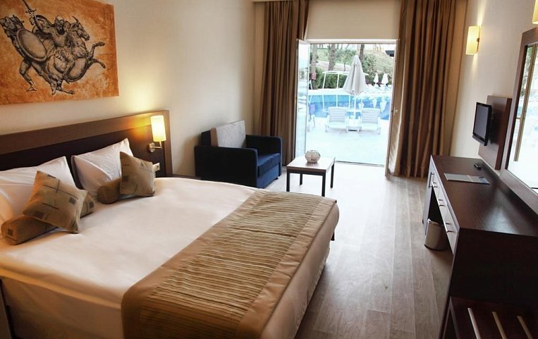Yasmin Bodrum Resort 5*