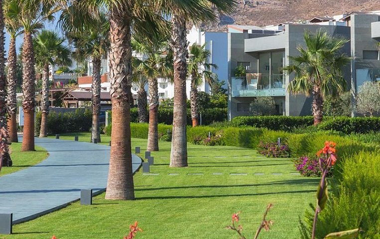 Swissotel Resort Bodrum Beach 5*