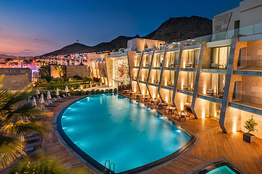 Swissotel Resort Bodrum Beach 5*