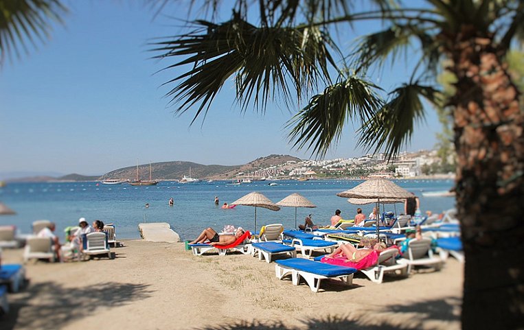 Sami Beach Hotel 3*
