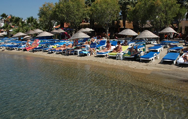 Sami Beach Hotel 3*