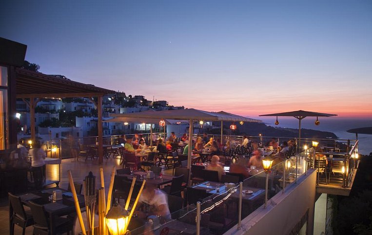 Golden Age Crystal Bodrum 4*