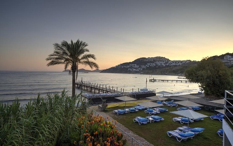 Golden Age Crystal Bodrum 4*