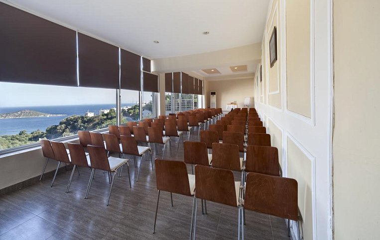 Golden Age Crystal Bodrum 4*