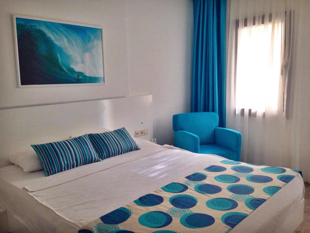 Flora Hotel 3*