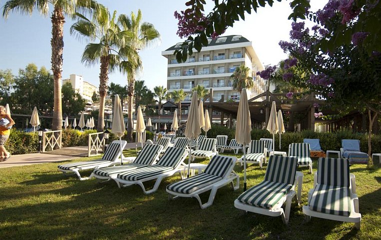Trendy Palm Beach 5*
