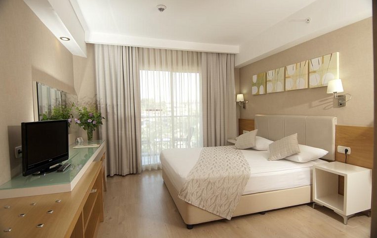 Trendy Palm Beach 5*