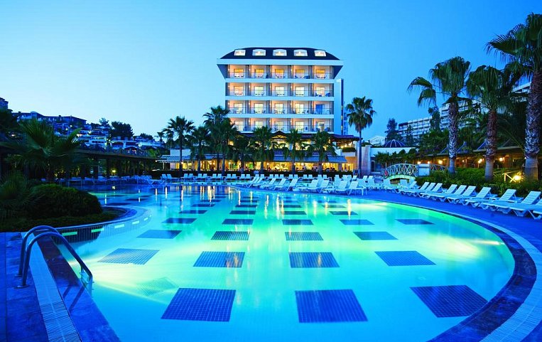 Trendy Palm Beach 5*
