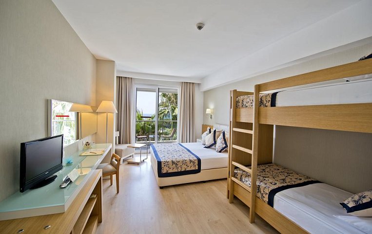 Trendy Palm Beach 5*