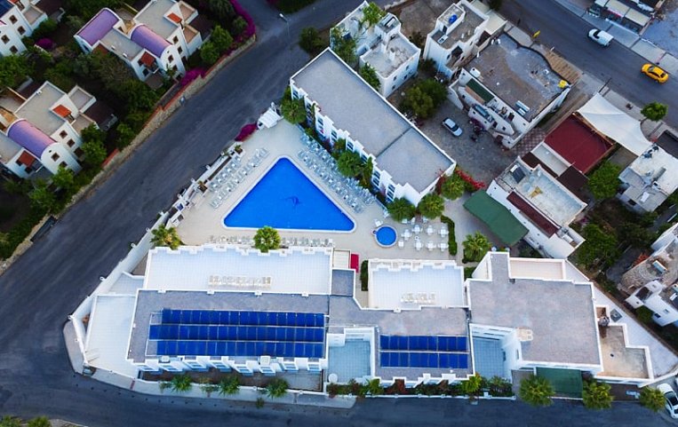 Club Shark Hotel 4*