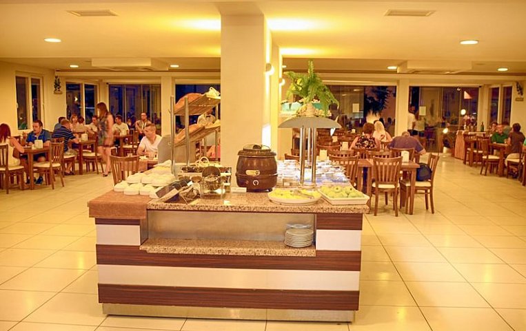 Club Shark Hotel 4*