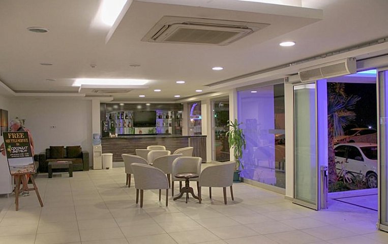 Club Shark Hotel 4*