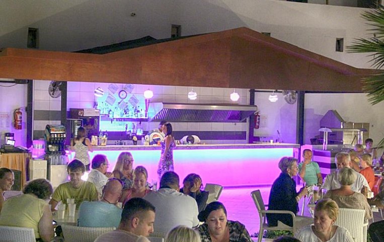 Club Shark Hotel 4*