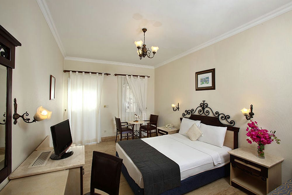 Cactus Fleur Beach Club 4*