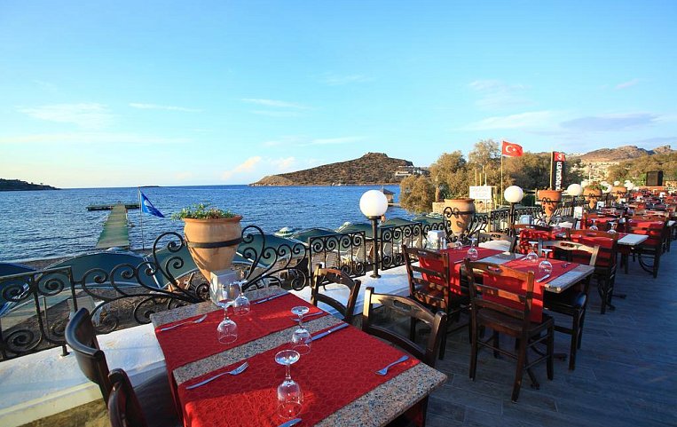 Cactus Fleur Beach Club 4*