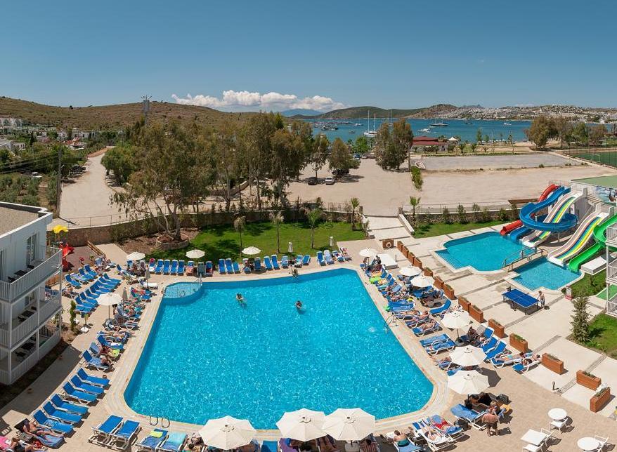 Bodrum Beach Resort 4*