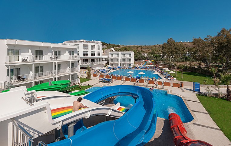 Bodrum Beach Resort 4*