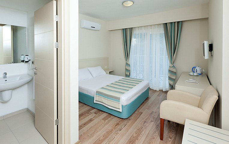 Bodrum Beach Resort 4*
