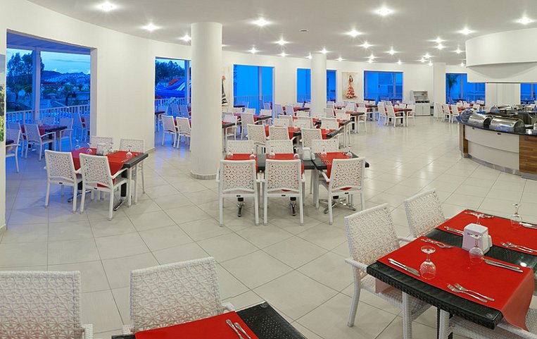 Bodrum Beach Resort 4*