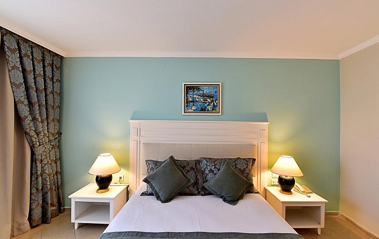 Ayaz Aqua Beach Hotel Bodrum 4*