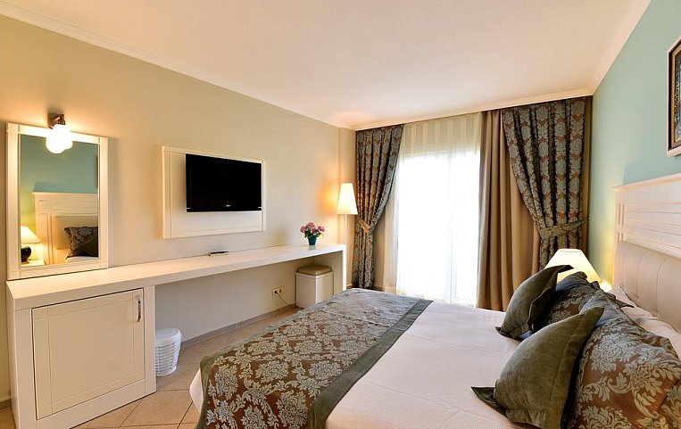 Ayaz Aqua Beach Hotel Bodrum 4*