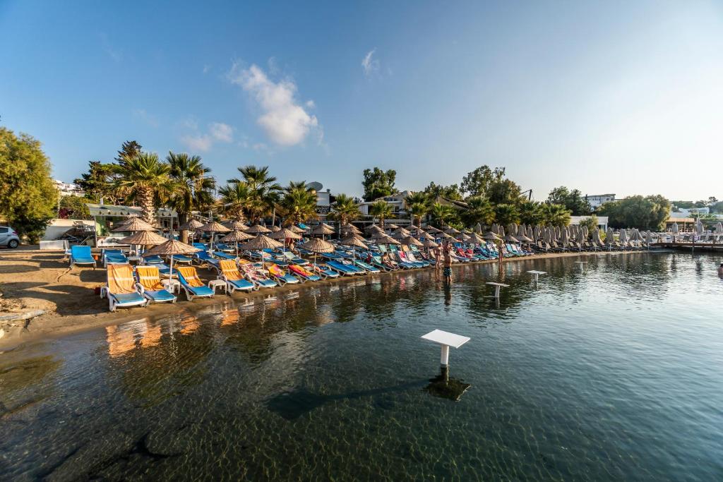 Ayaz Aqua Beach Hotel Bodrum 4*