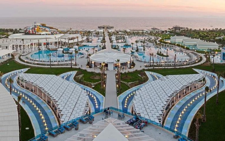 Sueno Hotels Deluxe Belek 5*