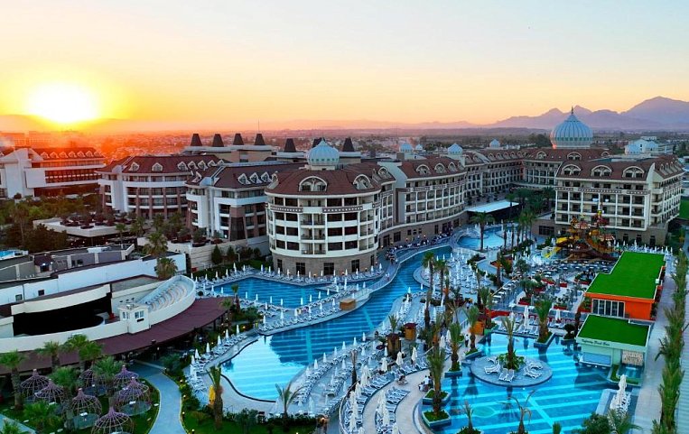 Kirman Belazur Resort & Spa 5*