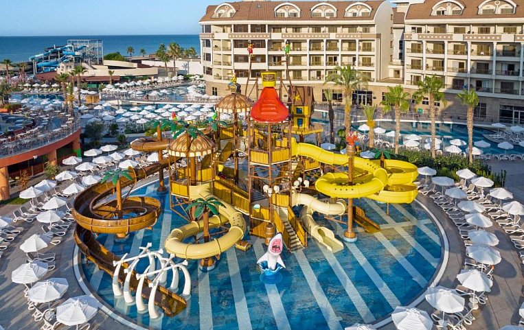 Kirman Belazur Resort & Spa 5*