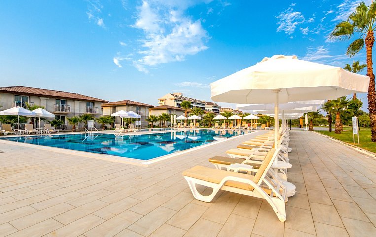 Crystal Boutique Beach Resort 5*