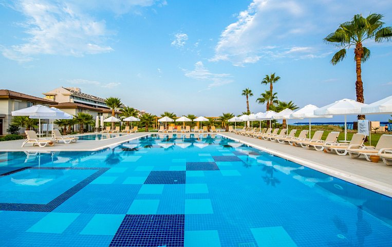 Crystal Boutique Beach Resort 5*