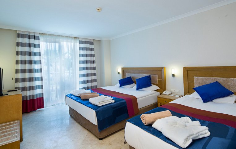 Crystal Boutique Beach Resort 5*