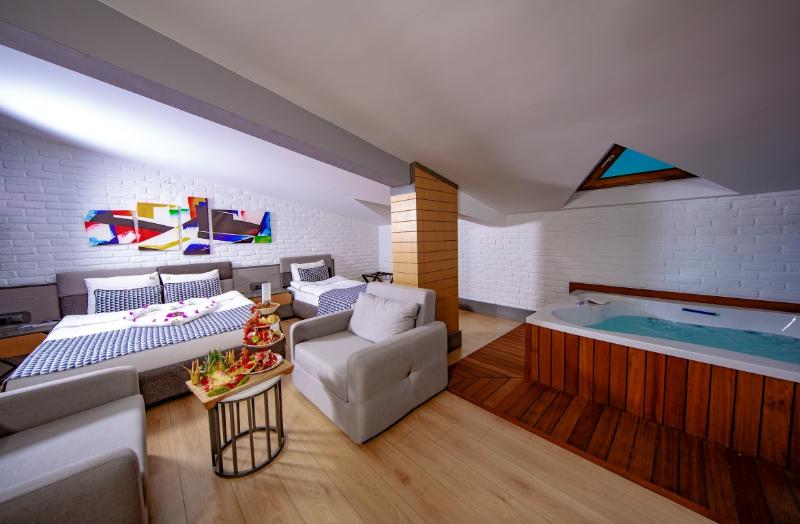 Laren Family Hotel & Spa 4*
