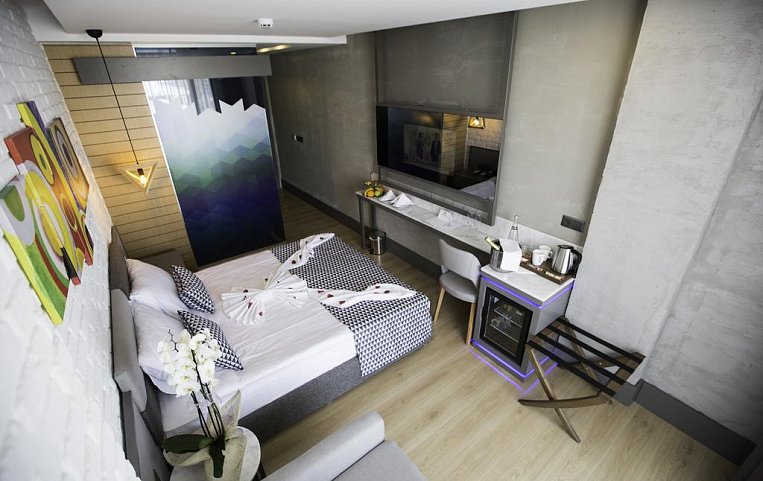 Laren Family Hotel & Spa 4*