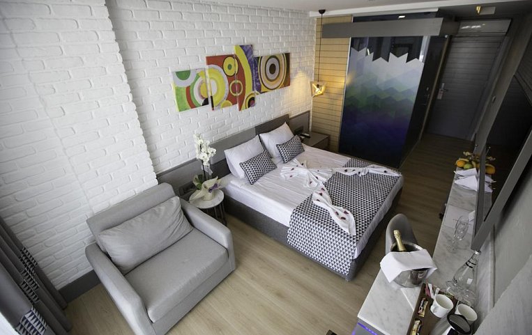 Laren Family Hotel & Spa 4*
