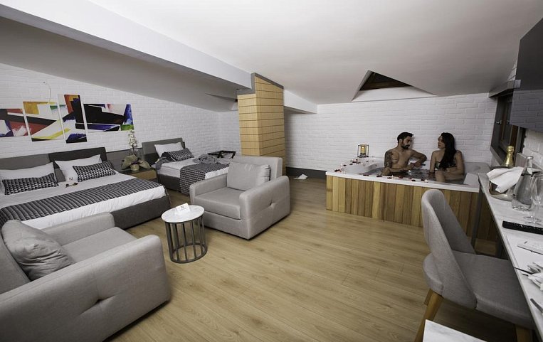 Laren Family Hotel & Spa 4*